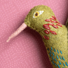 KIT FEUTRINE DIY LE JOLI COLIBRI – CORINNE LAPIERRE