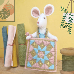 KIT FEUTRINE DIY LA PETITE SOURIS FAIT DU PATCHWORK – CORINNE LAPIERRE