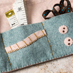 KIT FEUTRINE DIY ROULEAU DE COUTURE – CORINNE LAPIERRE